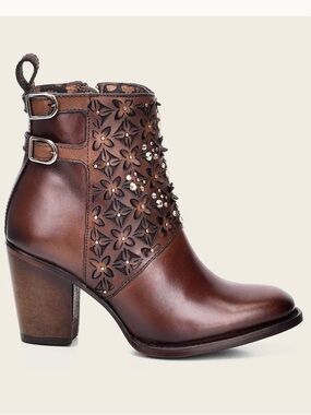 Cuadra Brown Floral Cutout Leather Ankle Boots - Bovine Material